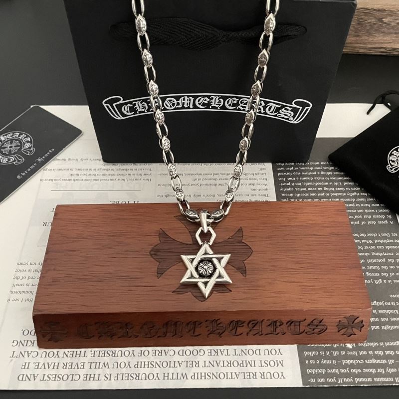 Ch**me He**ts necklaces
